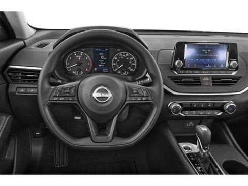 Used 2024 Nissan Altima 2.5 S FWD image 10