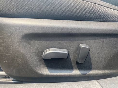 Used 2024 Nissan Altima 2.5 SV FWD image 11
