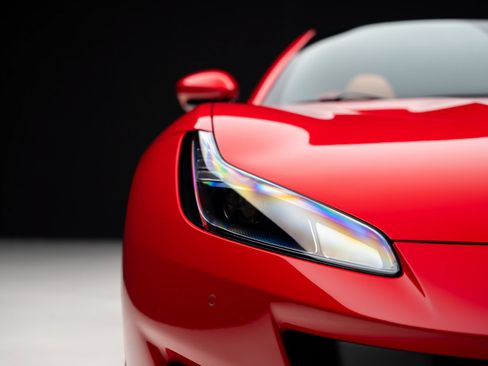 Used 2019 Ferrari Portofino RWD image 11
