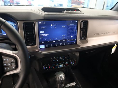 New 2026 Ford Bronco Outer Banks image 6