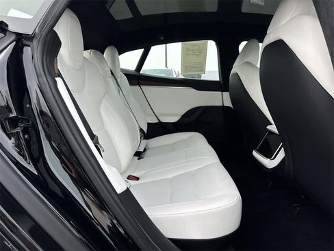 Used 2023 Tesla Model S image 34