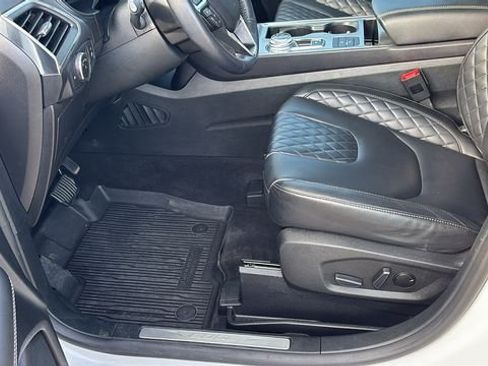 Used 2023 Ford Edge Titanium AWD/4WD image 24