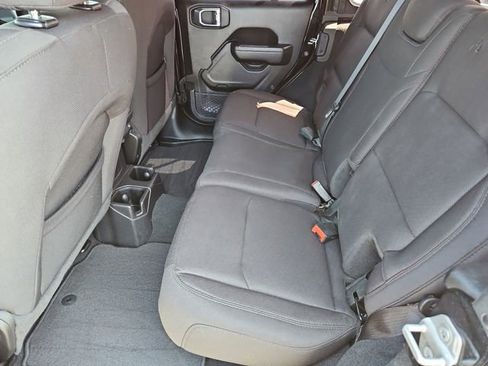 Used 2022 Jeep Wrangler Unlimited Sport AWD/4WD image 16