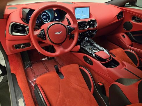 Used 2023 Aston Martin V12 Vantage image 18