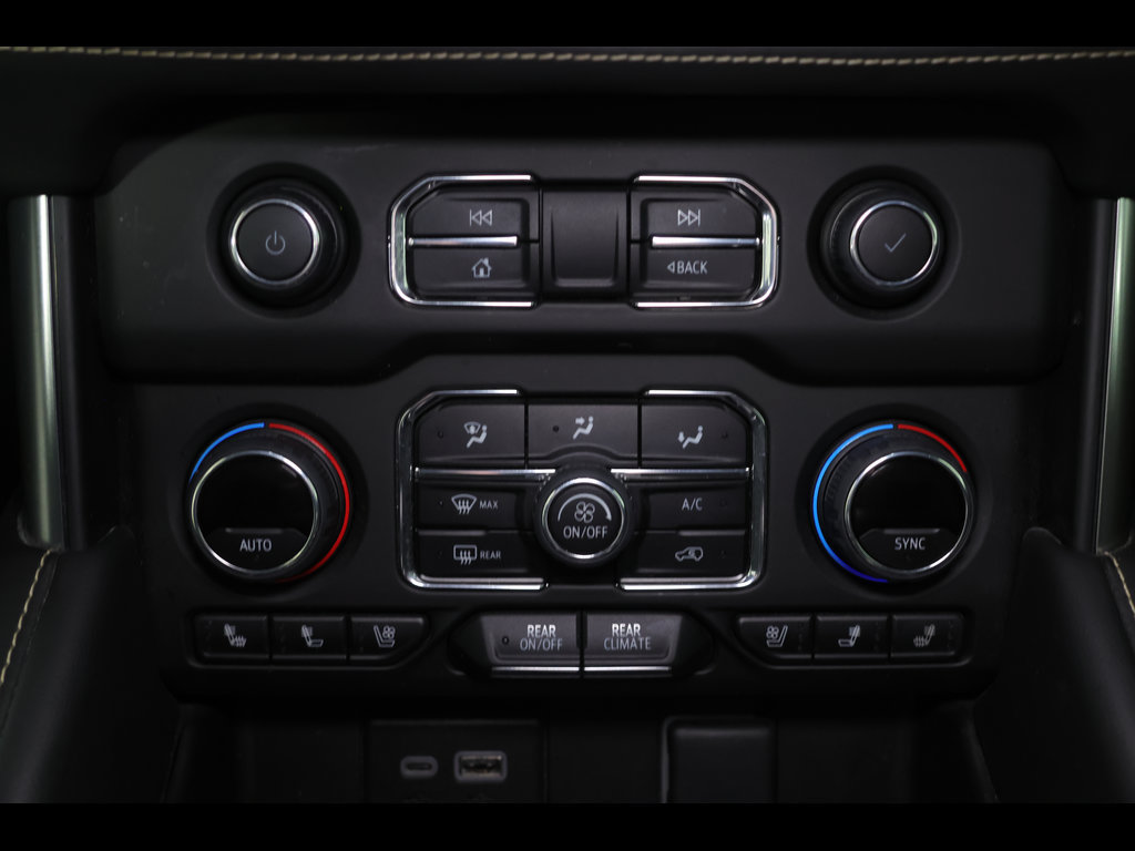 Used 2023 Chevrolet Tahoe Premier AWD/4WD image 26