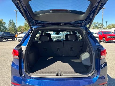 Used 2023 Chevrolet Equinox RS w/ RS Leather Package AWD/4WD image 10