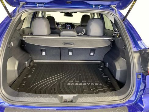 Used 2025 Subaru Crosstrek 2.5i Limited AWD/4WD image 8