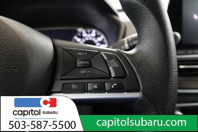 Used 2025 Nissan Altima 2.5 SV FWD image 19