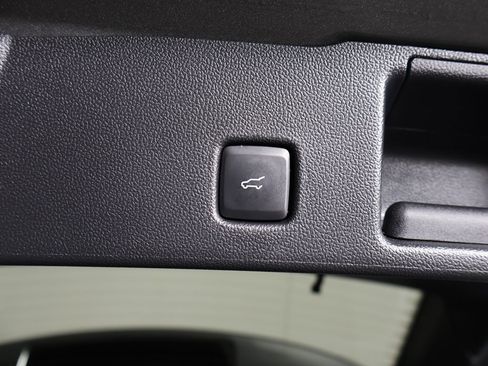 Used 2022 Ford Escape SEL w/ Technology Package image 21