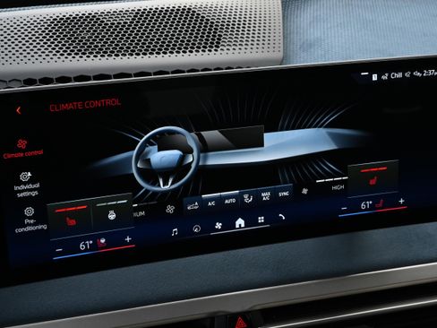 Certified 2024 BMW iX xDrive50 w/ Premium Package image 16