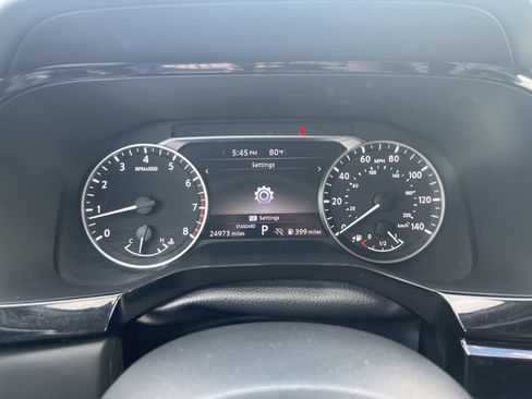 Used 2025 Nissan Pathfinder SV FWD image 19