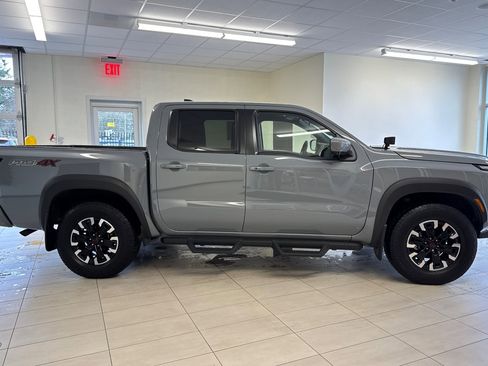 Used 2023 Nissan Frontier PRO-4X w/ Pro Convenience Package image 3