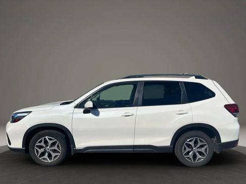 Used 2020 Subaru Forester Premium image 4