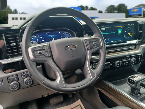 Used 2025 Chevrolet Silverado 1500 RST w/ All Star Edition Plus AWD/4WD image 9