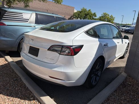 Used 2021 Tesla Model 3 Long Range AWD/4WD image 4