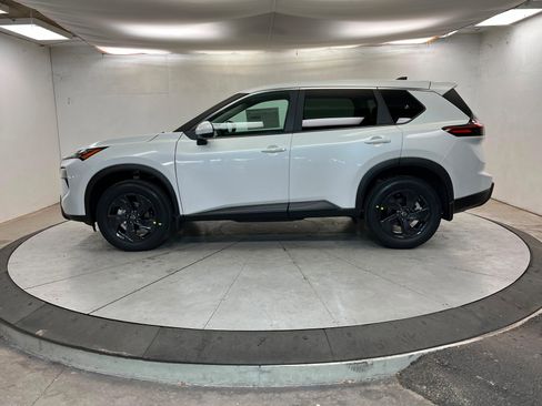 New 2026 Nissan Rogue SV w/ Cold Weather Package image 2