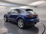 Certified 2022 Porsche Macan image 3