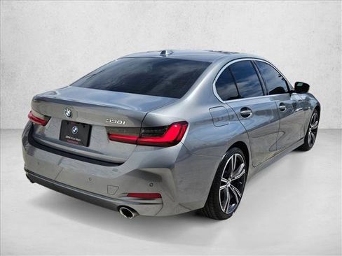 Used 2024 BMW 330i Sedan w/ Convenience Package RWD image 5