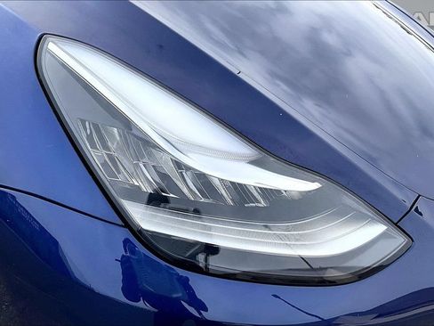 Used 2023 Tesla Model Y Long Range AWD/4WD image 28