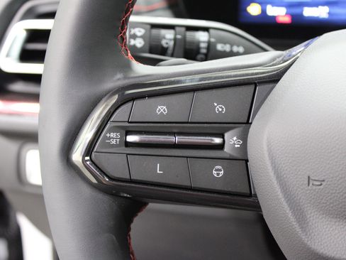 Used 2024 Chevrolet Traverse RS w/ LPO, Floor Liner Package image 10