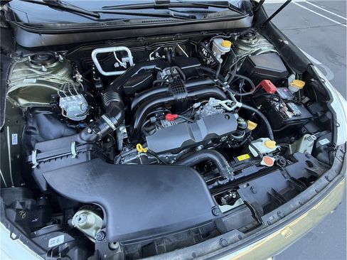 Used 2017 Subaru Outback 2.5i Premium AWD/4WD image 23