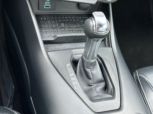 Used 2024 Ford Mustang Premium image 19