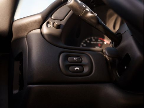 Used 1998 Chevrolet Corvette Convertible w/ Memory Pkg image 22