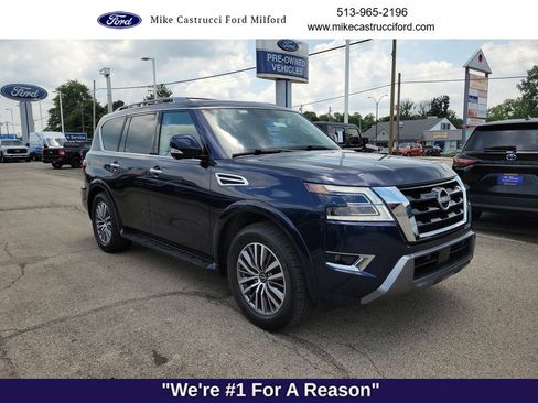 Used 2023 Nissan Armada SL w/ Captain's Chairs Package AWD/4WD image 7