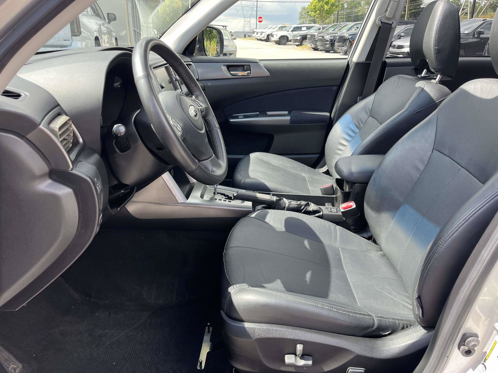 Used 2011 Subaru Forester 2.5X Limited w/ Rugged Pkg 1F AWD/4WD image 13