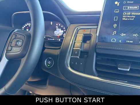 Used 2023 GMC Yukon XL SLT w/ SLT Luxury Package image 21