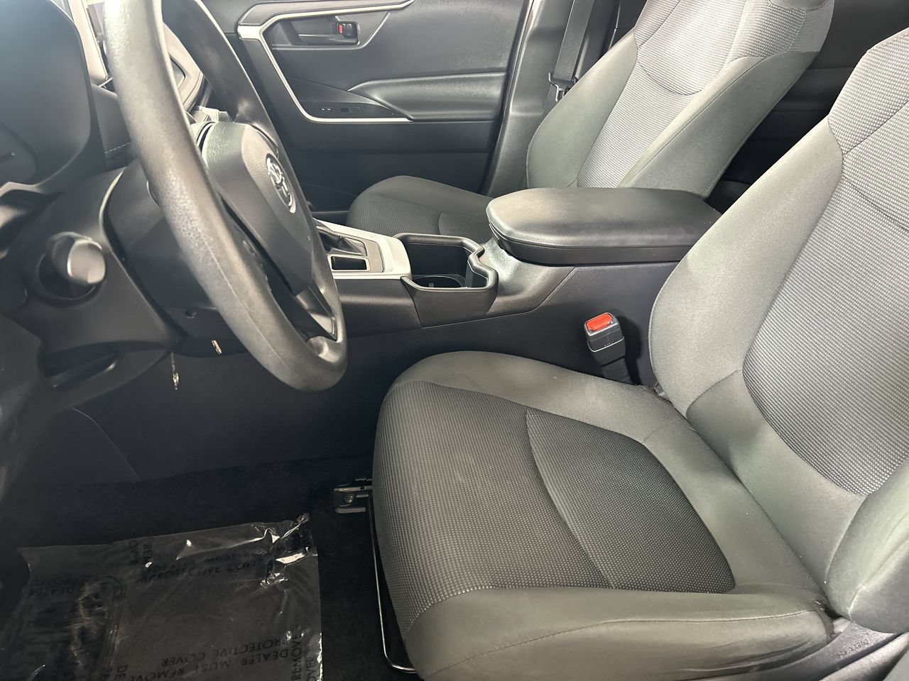 Used 2025 Toyota RAV4 LE AWD/4WD image 21