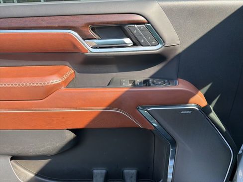 Used 2024 GMC Sierra 2500 Denali Ultimate image 12