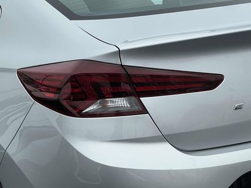 Certified 2020 Hyundai Elantra SEL image 9
