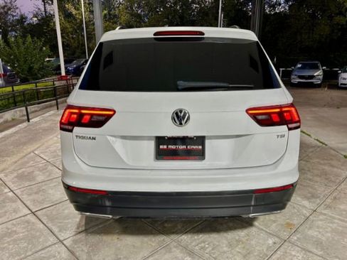 Used 2018 Volkswagen Tiguan S image 3