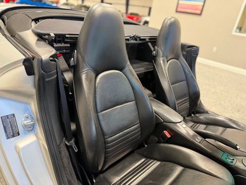 Used 2004 Porsche 911 Turbo AWD/4WD image 28