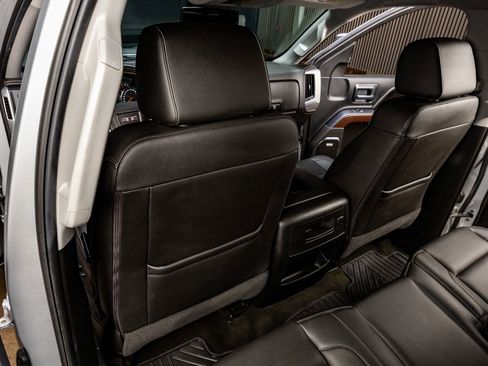 Used 2017 GMC Sierra 1500 SLT w/ Enhanced Driver Alert Package image 31