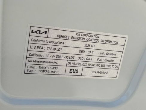 New 2026 Kia Carnival EX FWD image 32