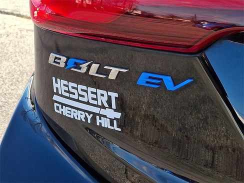 Certified 2020 Chevrolet Bolt Premier w/ Infotainment Package image 34