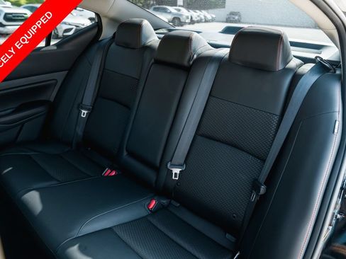 Used 2024 Nissan Altima 2.5 SR FWD image 25