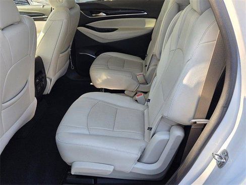 Used 2023 Buick Enclave Premium image 10