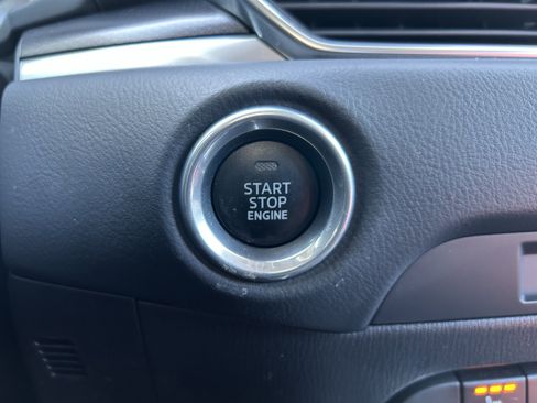 Used 2023 MAZDA CX-5 Carbon Edition image 17