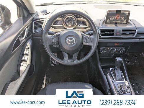 Used 2016 MAZDA MAZDA3 i Sport image 12