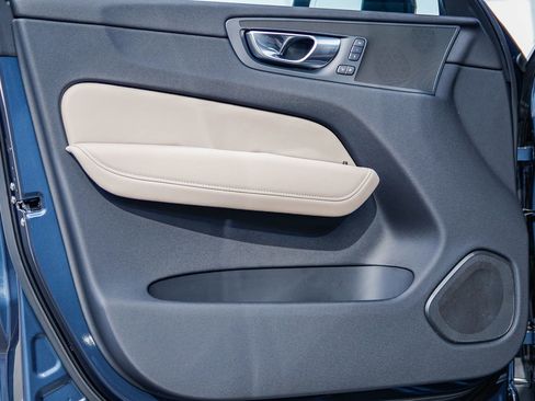 New 2026 Volvo XC60 B5 Plus w/ Protection Package Premier image 21