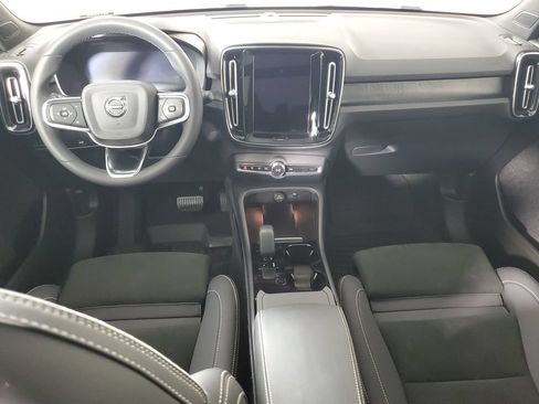 Certified 2023 Volvo XC40 Recharge Ultimate w/ Protection Package Premier AWD/4WD image 17
