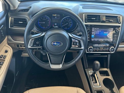 Used 2018 Subaru Outback 2.5i Limited AWD/4WD image 14