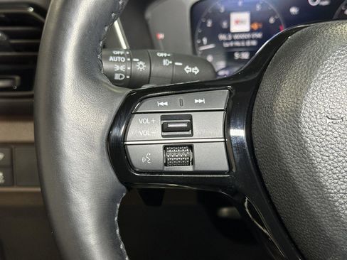 Certified 2023 Honda Pilot Elite image 25