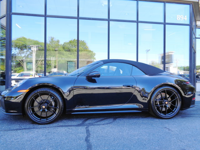 Used 2026 Porsche 911 Carrera 4 GTS AWD/4WD image 13