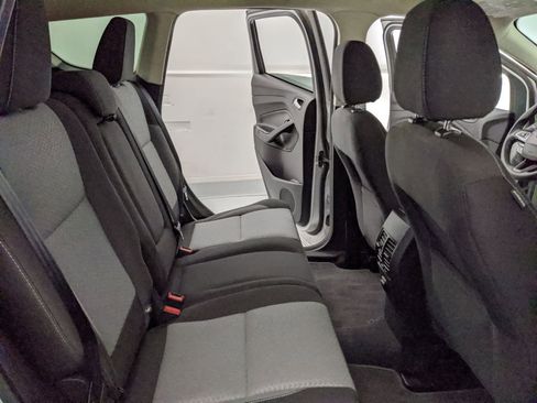 Used 2017 Ford Escape SE image 19