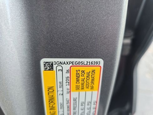 Used 2025 Chevrolet Equinox LT w/ Convenience Package II image 14