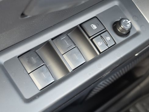 Certified 2026 Toyota Tundra SR5 AWD/4WD image 13